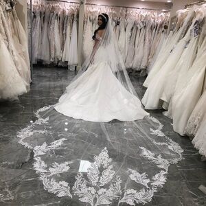 Elegant White Wedding Veil